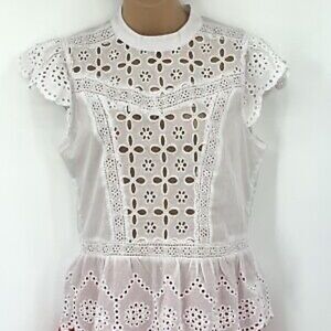 Elegant White Blouse with Classic Style